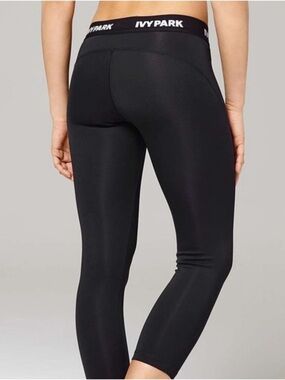 Ivy Park Women’s Black Performance Cropped Leggings